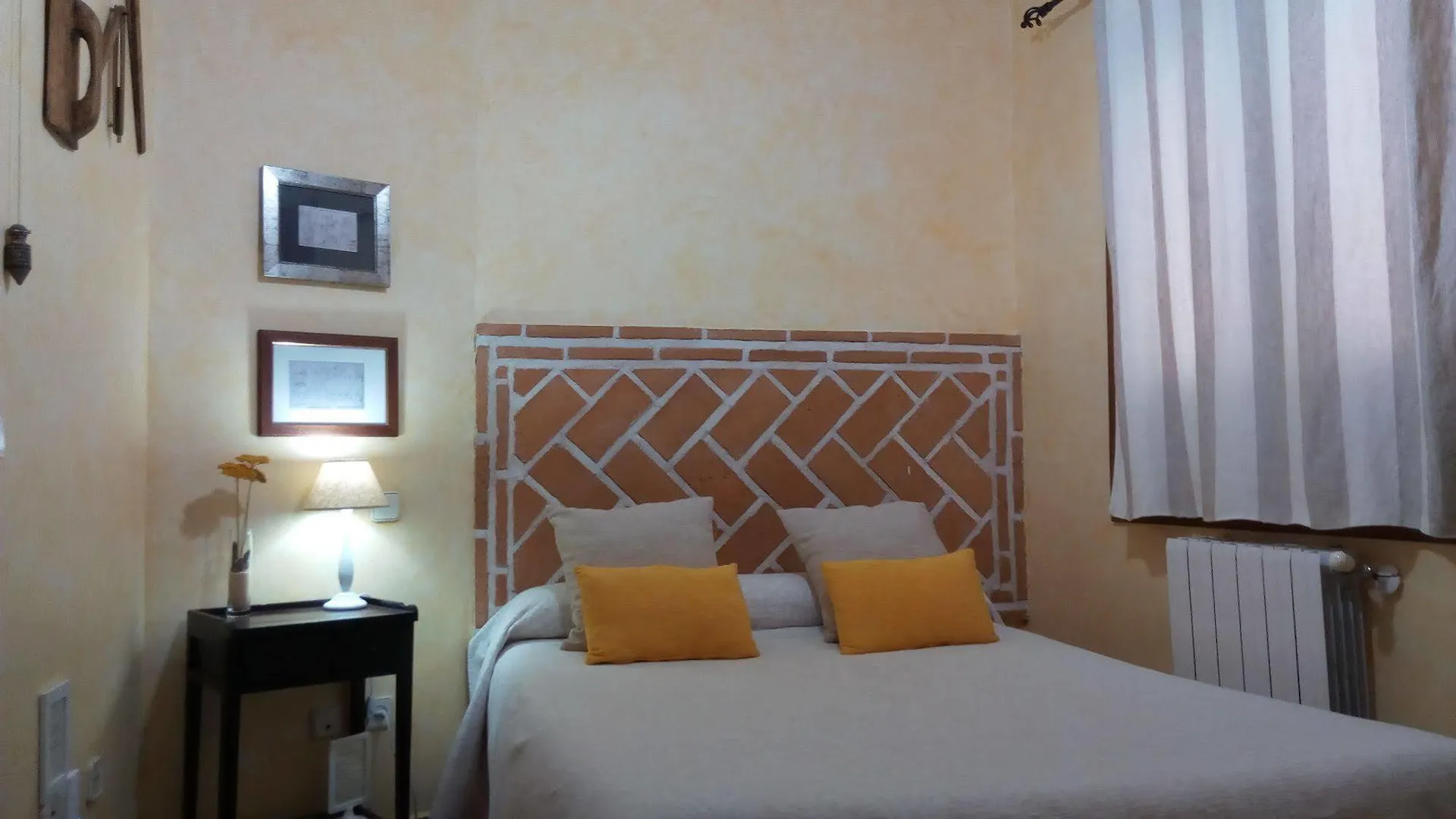 La Posada De Manolo Toledo Guest house