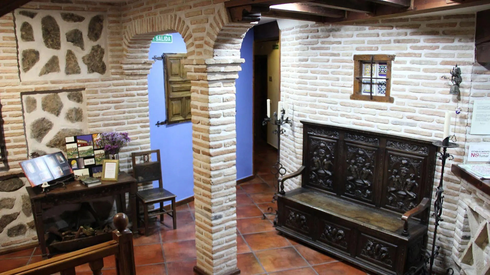 La Posada De Manolo Toledo 2*,